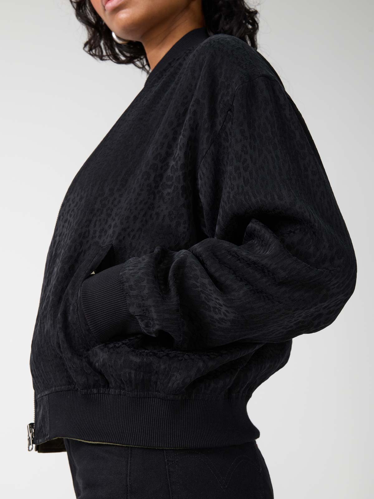 Lene Leo/Olive Knit Jacket