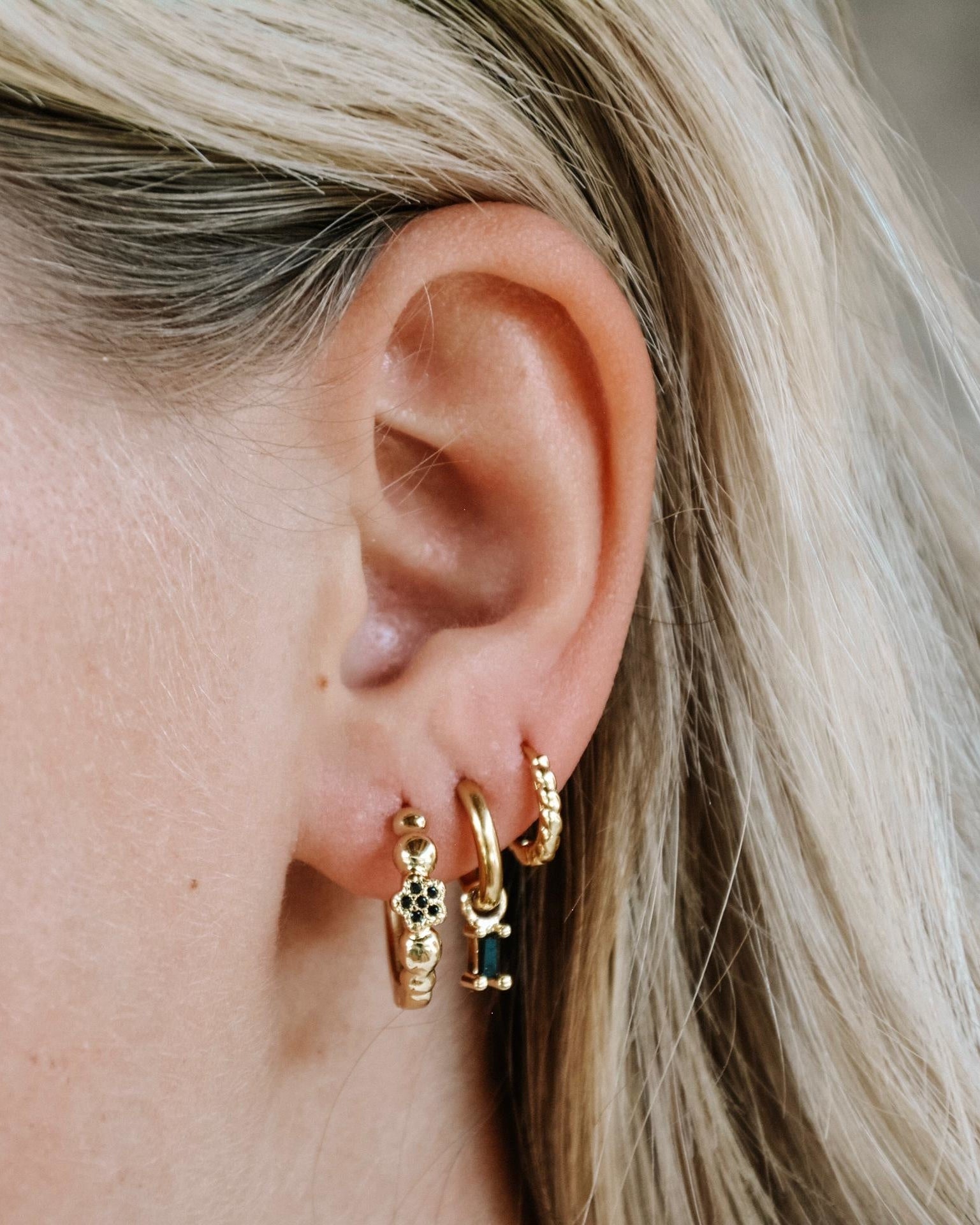 Round Flower - Pendientes - Chapados