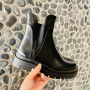 Xanne | Botines Negros con Plataforma y Cierre Interior